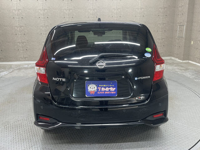 ニッサン ノート11枚目