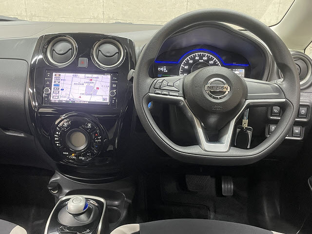 ニッサン ノート2枚目