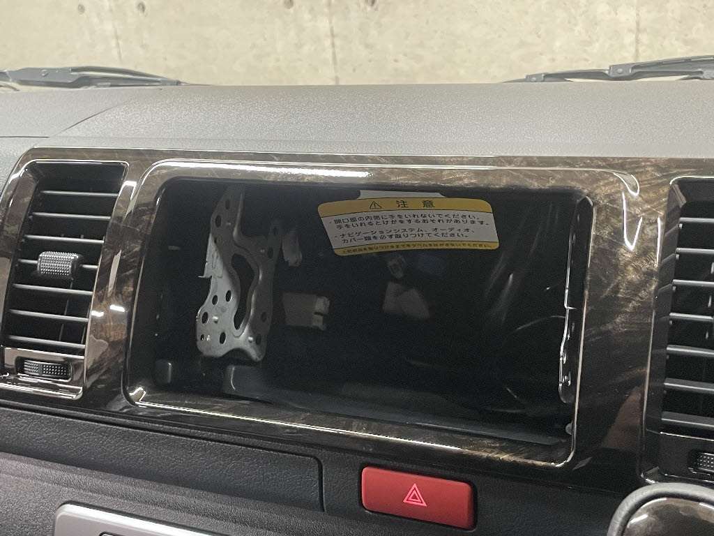 トヨタ ハイエースV14枚目