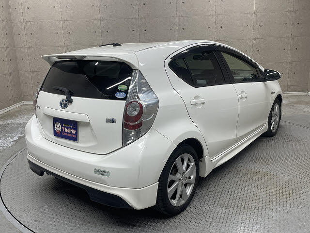 トヨタ アクア1枚目