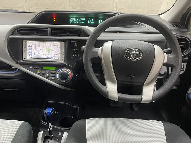 トヨタ アクア2枚目