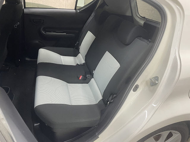 トヨタ アクア6枚目