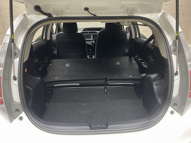 トヨタ アクア8枚目