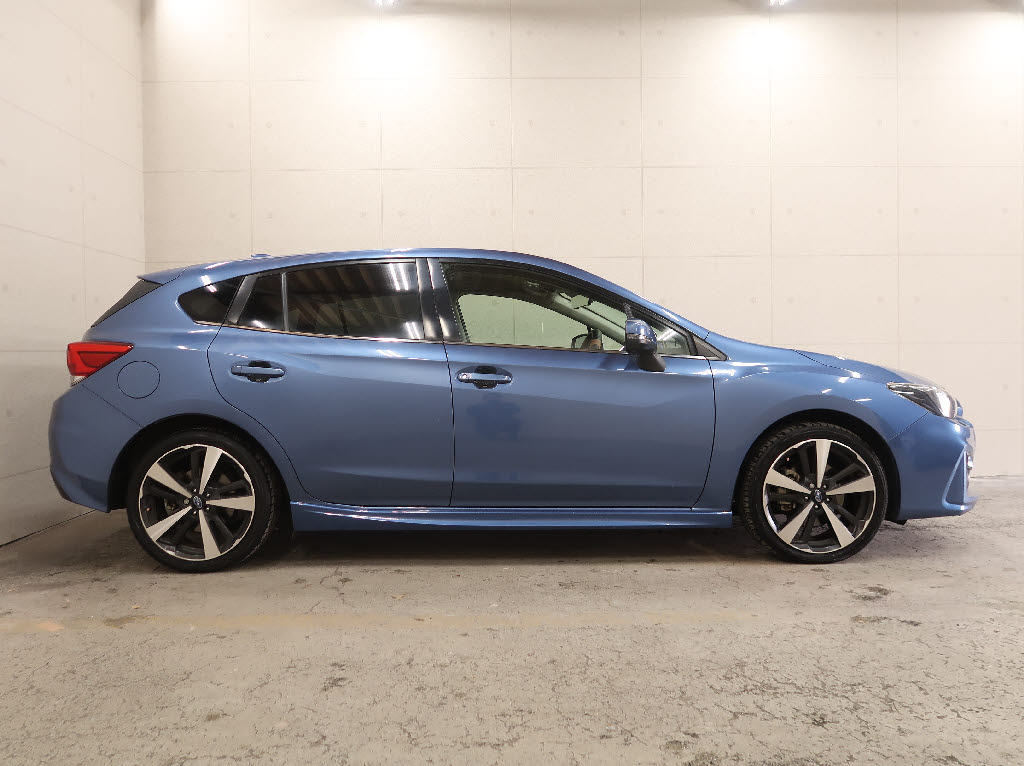 スバル インプレッサスポーツ11枚目