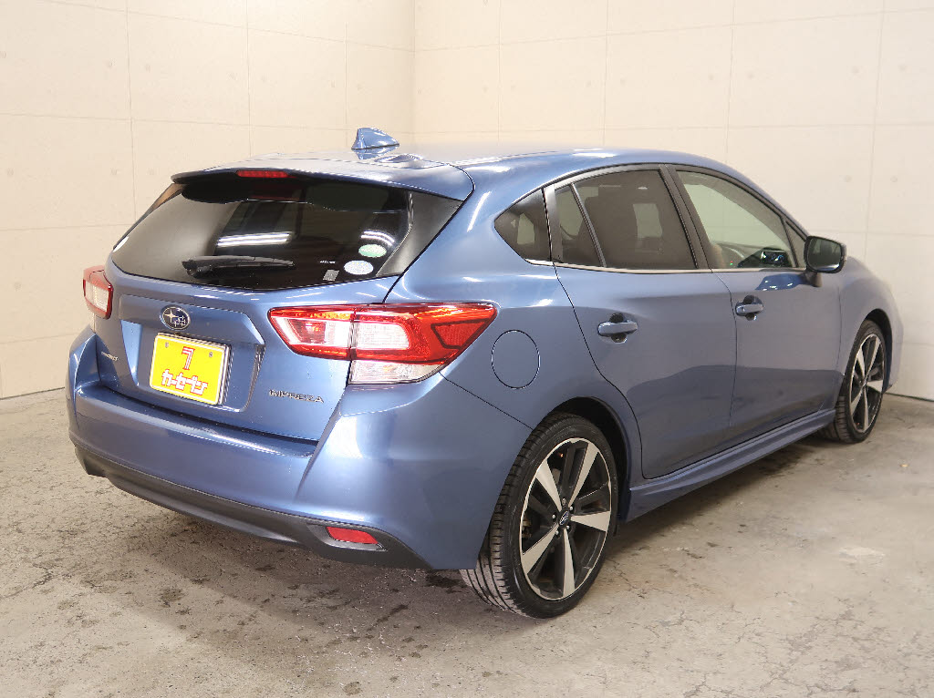 スバル インプレッサスポーツ1枚目