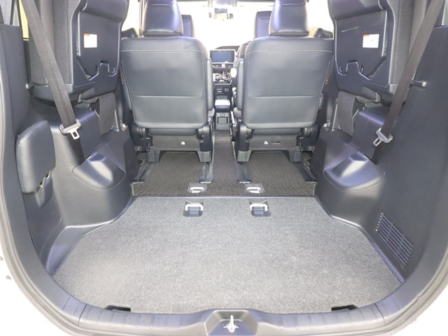 トヨタ エスクァイア13枚目