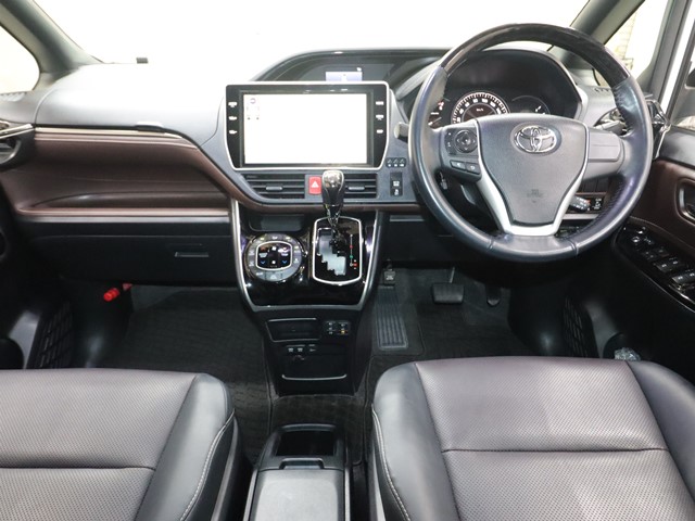 トヨタ エスクァイア2枚目