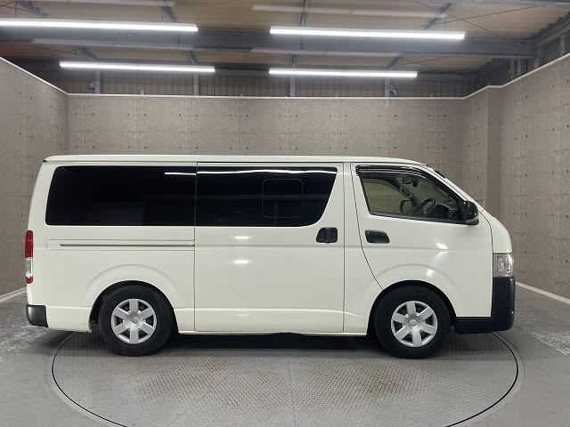 トヨタ ハイエースＶ13枚目