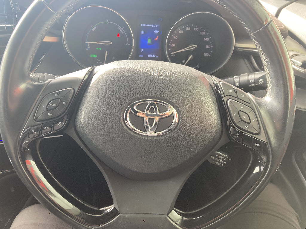 トヨタ C-HR9枚目