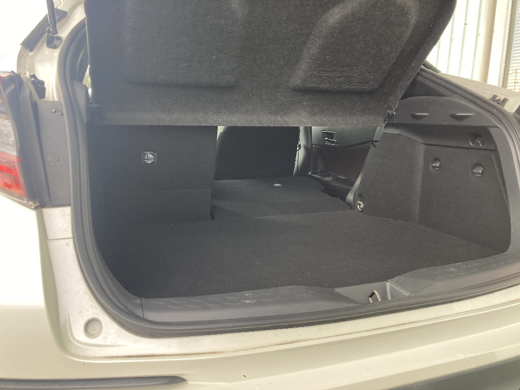 トヨタ C-HR17枚目