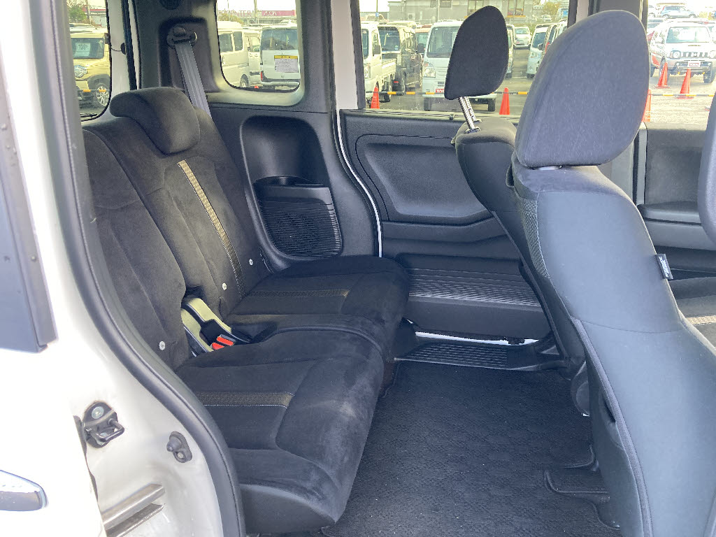 ホンダ N BOXカスタム7枚目