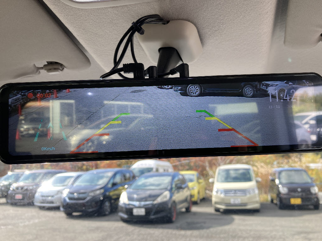 ホンダ N BOXカスタム13枚目