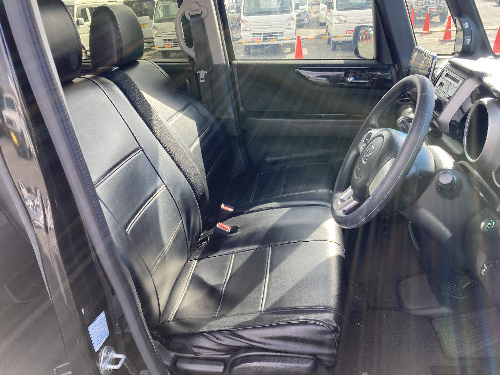 ホンダ N BOXカスタム6枚目