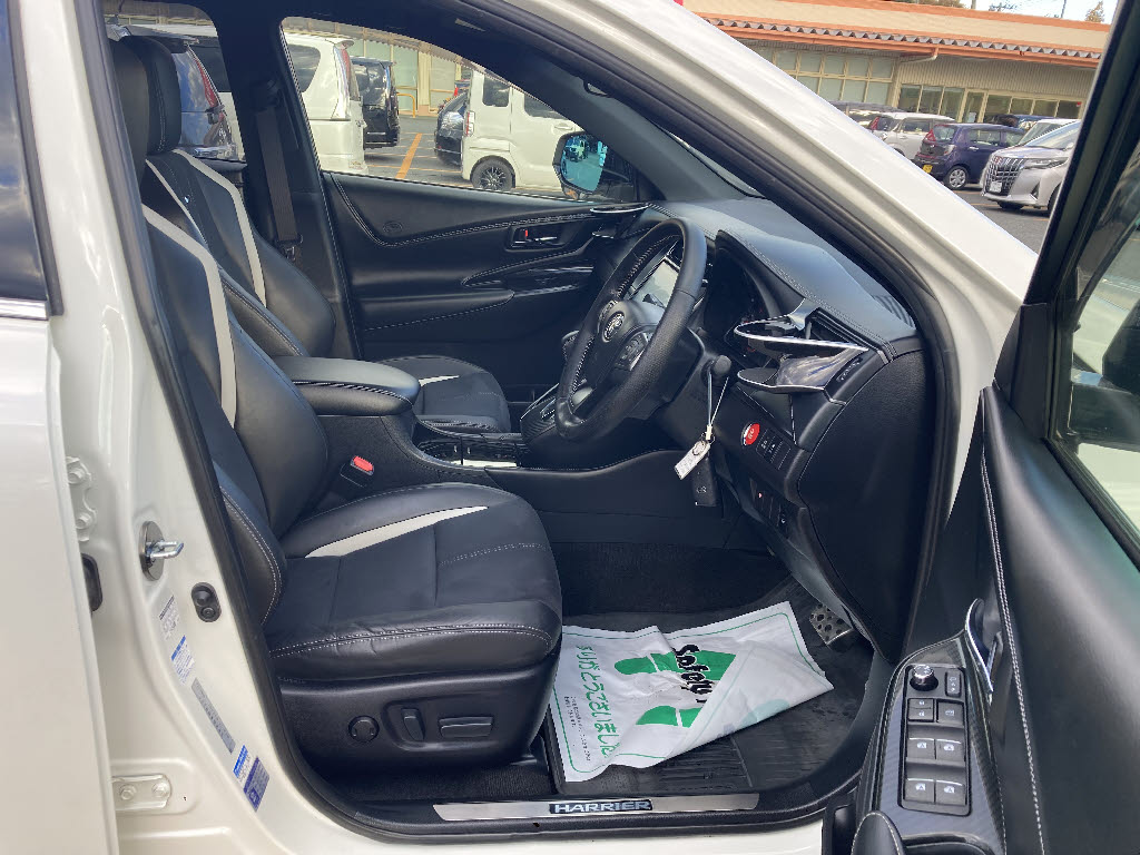 トヨタ ハリアー12枚目