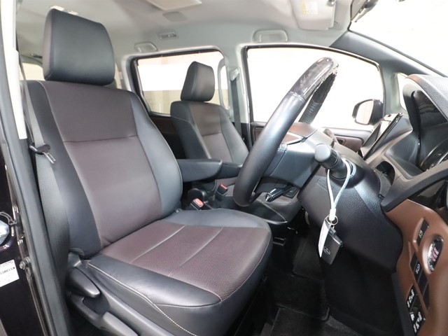 トヨタ エスクァイア3枚目