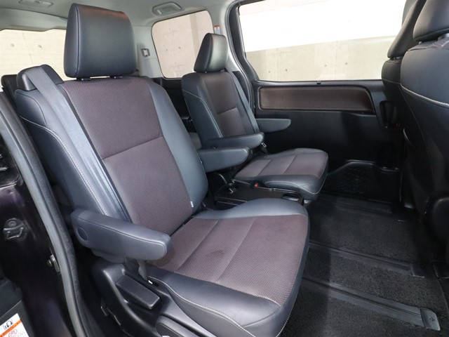 トヨタ エスクァイア4枚目