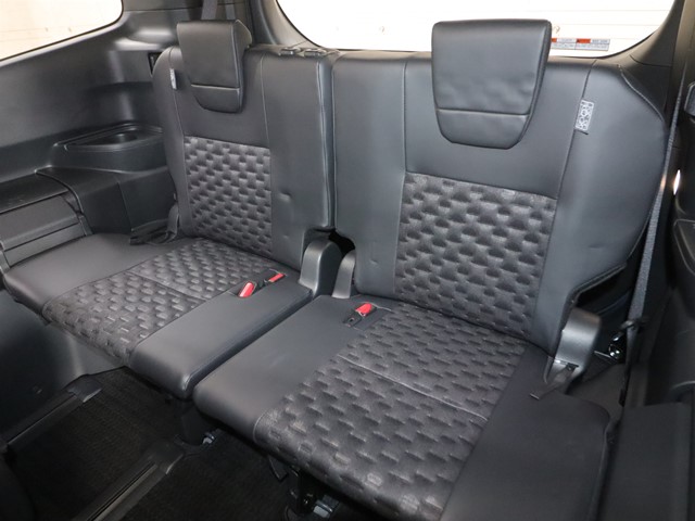 トヨタ ヴォクシー9枚目