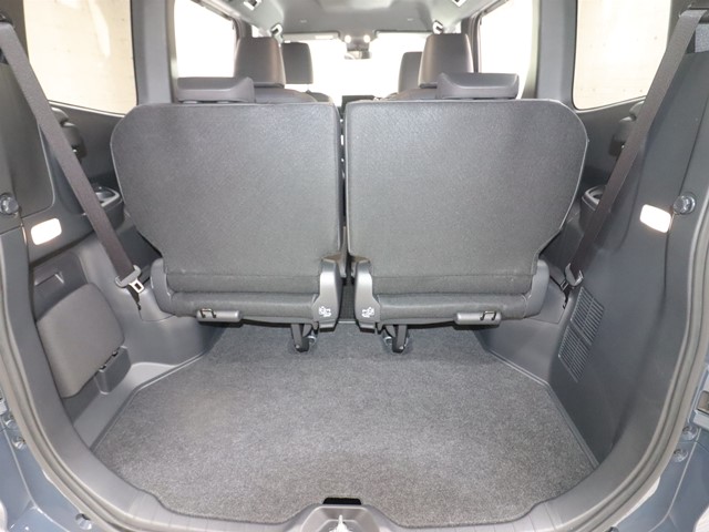 トヨタ ヴォクシー10枚目