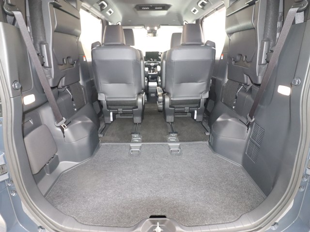 トヨタ ヴォクシー11枚目