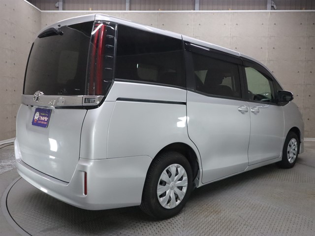 トヨタ ノア1枚目