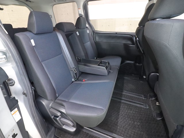 トヨタ ノア4枚目