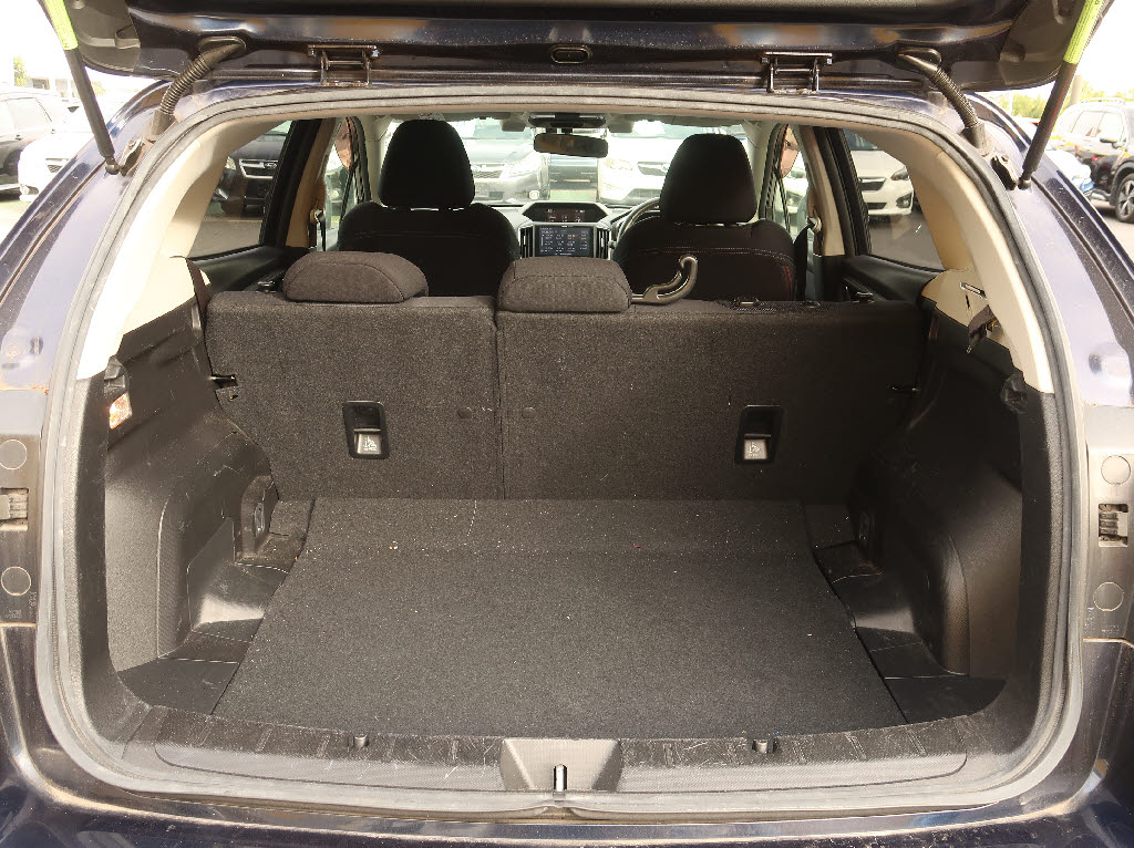 スバル インプレッサスポーツ8枚目