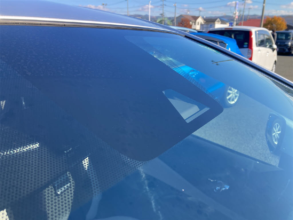 ニッサン ノート6枚目