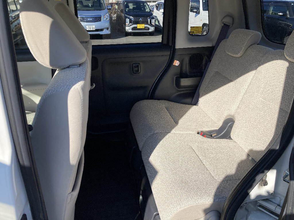 ダイハツ ムーヴキャンバス9枚目