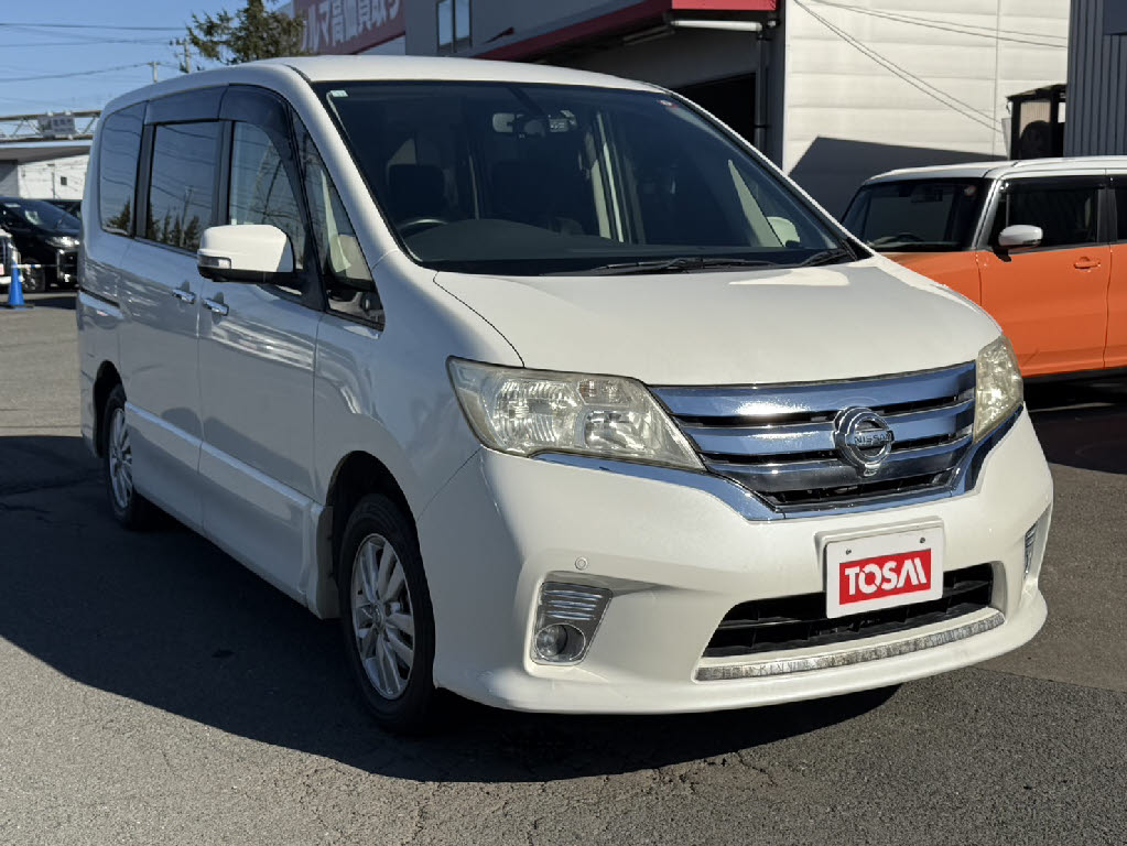 ニッサン セレナ16枚目