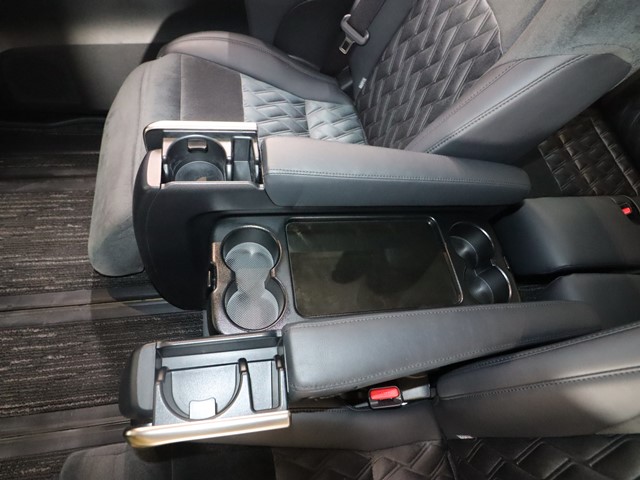 トヨタ アルファード11枚目