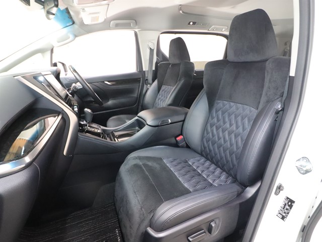 トヨタ アルファード8枚目