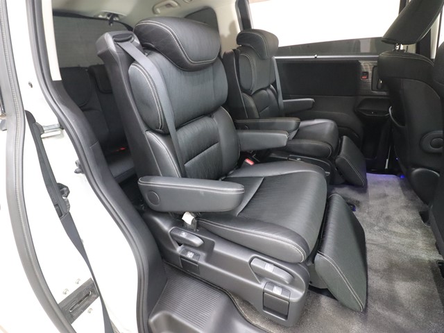 ホンダ オデッセイ5枚目