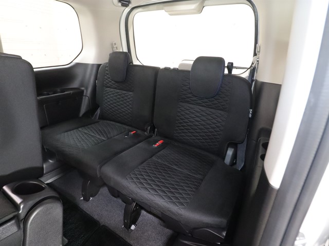 ニッサン セレナHV11枚目