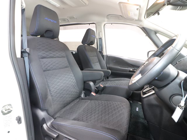 ニッサン セレナHV3枚目