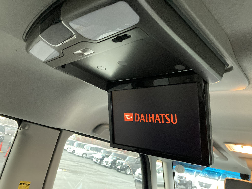 ダイハツ タントカスタム12枚目