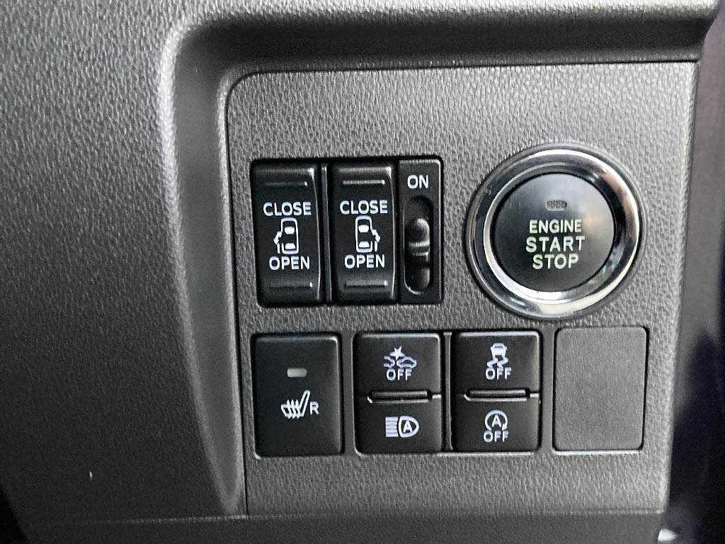 ダイハツ タントカスタム15枚目