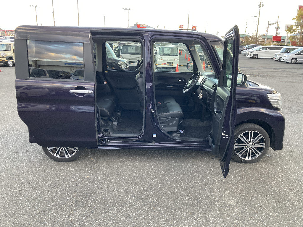 ダイハツ タントカスタム17枚目