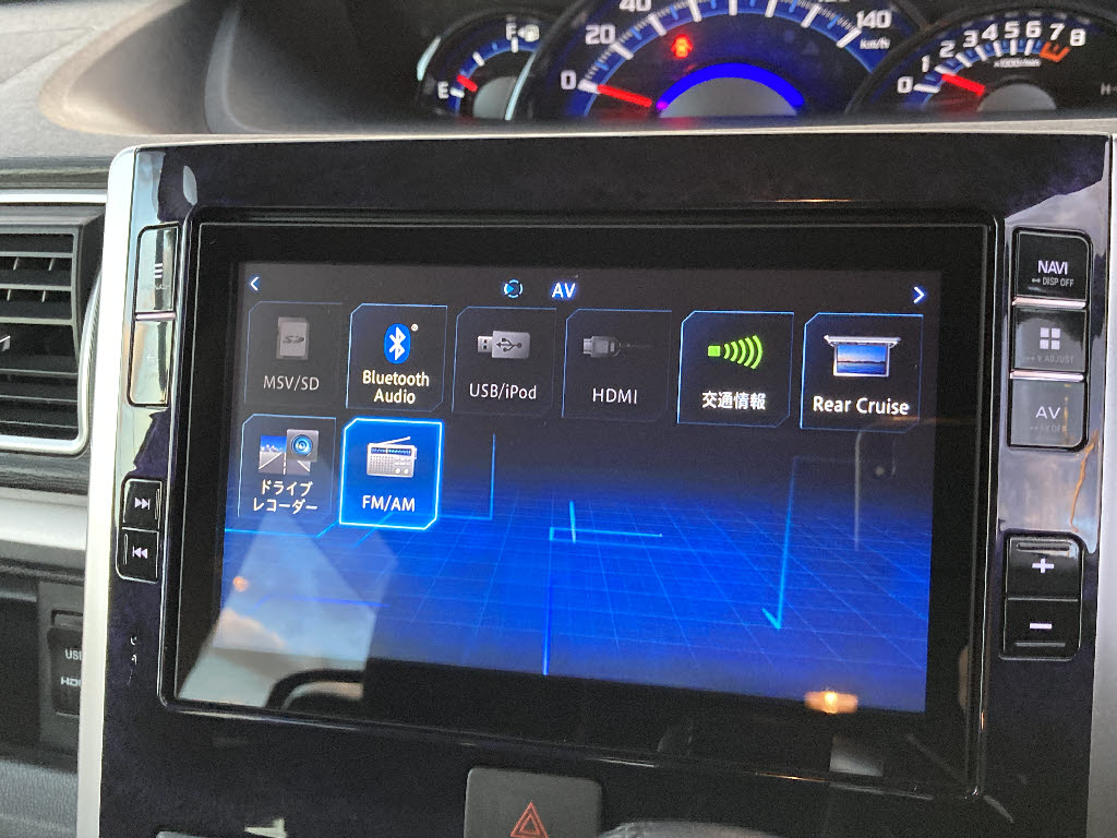 ダイハツ タントカスタム3枚目