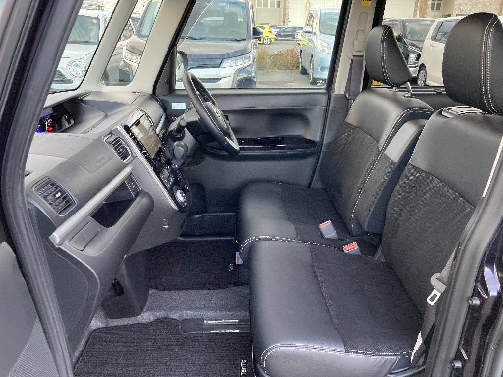 ダイハツ タントカスタム8枚目