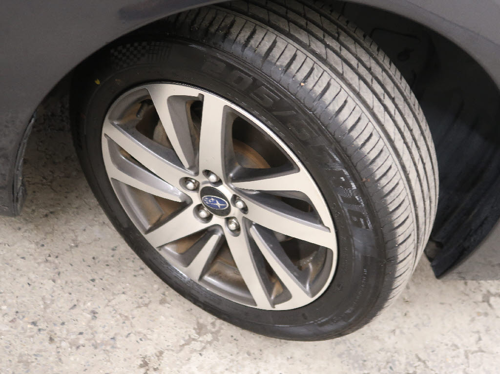 スバル インプレッサ14枚目