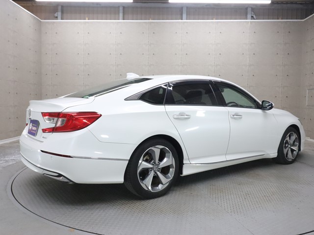 ホンダ アコード1枚目