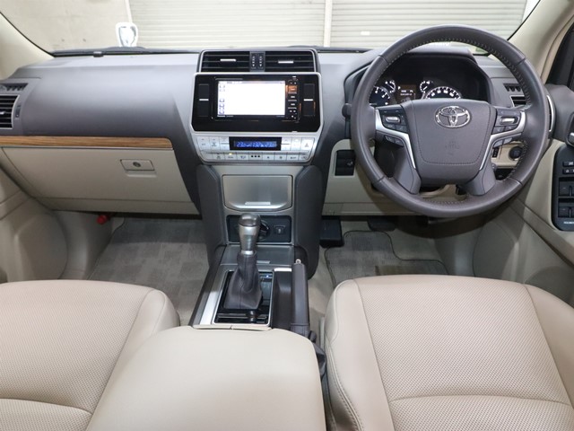 トヨタ ランドクルーザー プラド2枚目