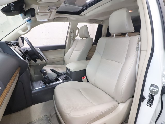 トヨタ ランドクルーザー プラド8枚目