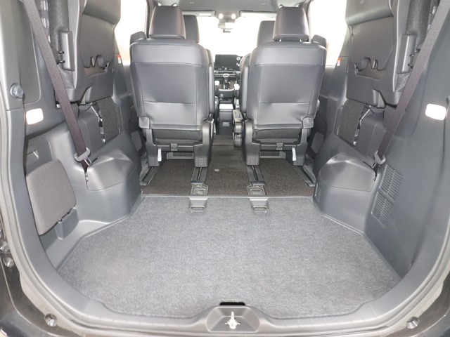 トヨタ ヴォクシー11枚目