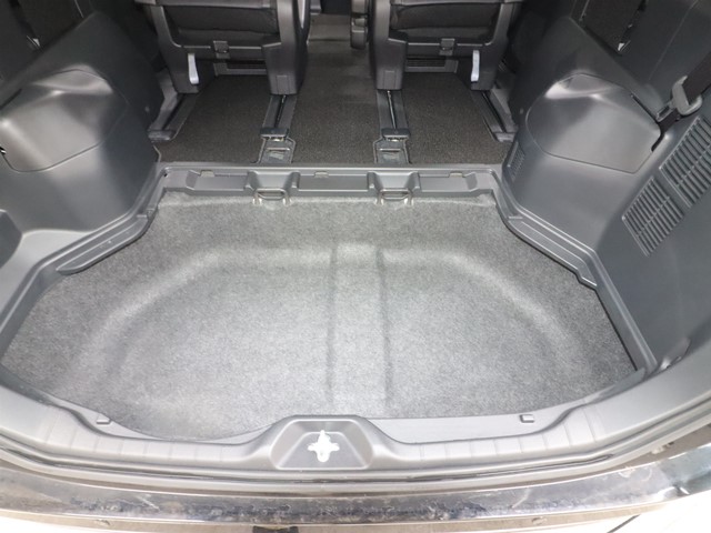 トヨタ ヴォクシー12枚目