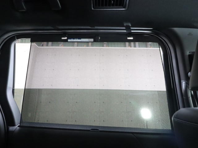 トヨタ ヴォクシー5枚目