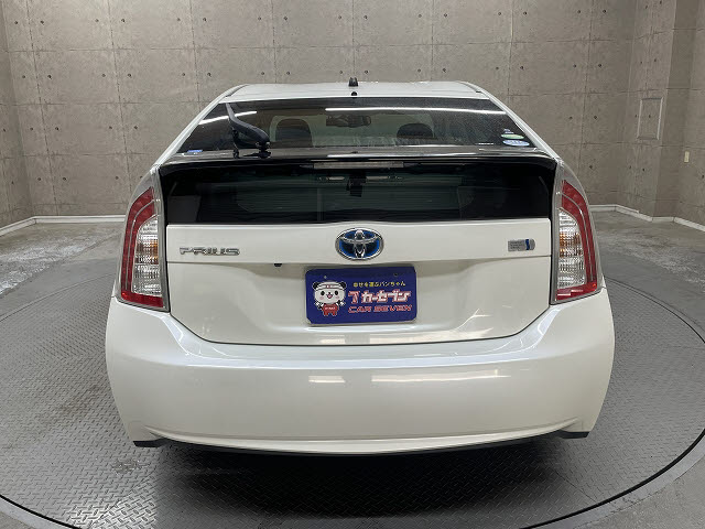 トヨタ プリウス10枚目