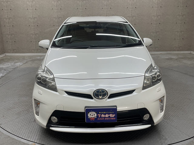 トヨタ プリウス8枚目