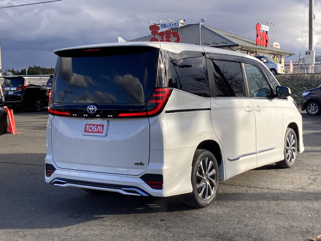 トヨタ ノアＨＶ1枚目