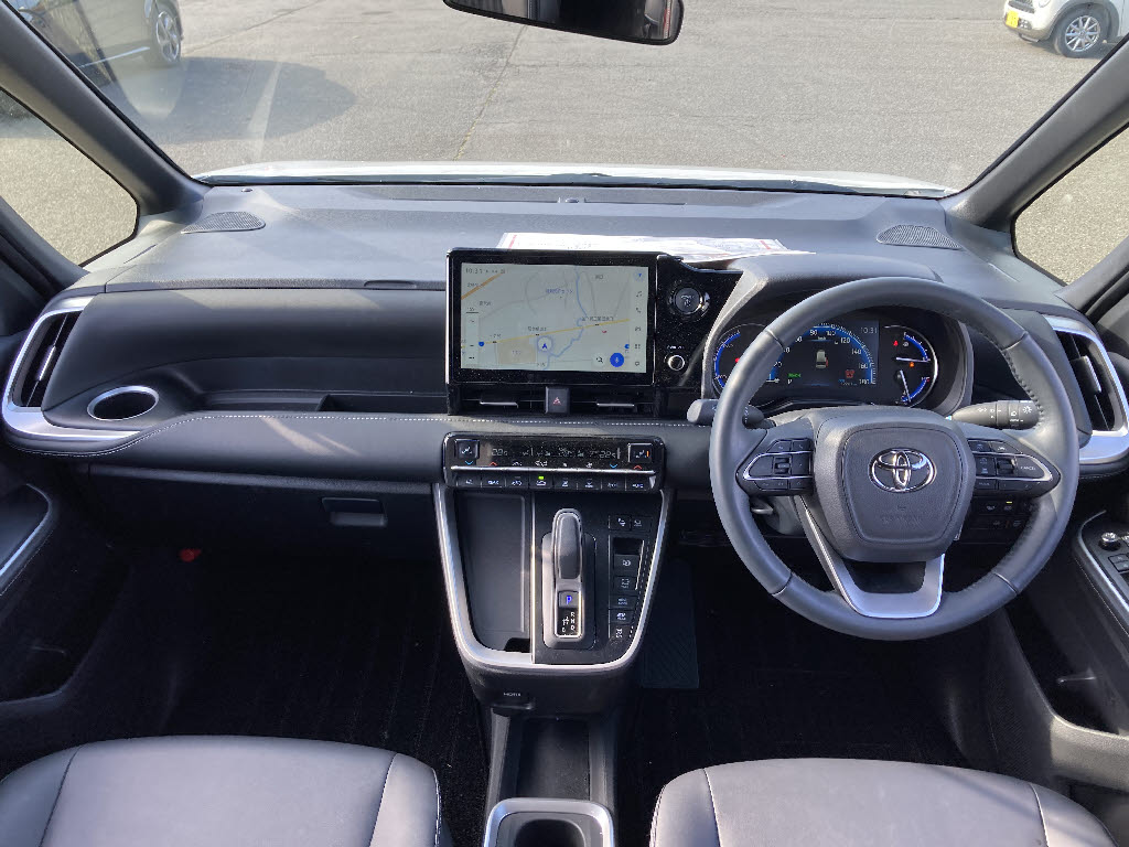 トヨタ ノアＨＶ2枚目